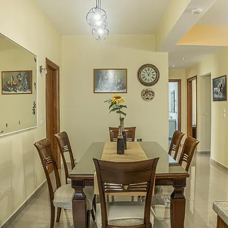 Apartament Tasos House *