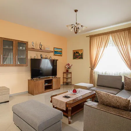 דירה Tasos House *