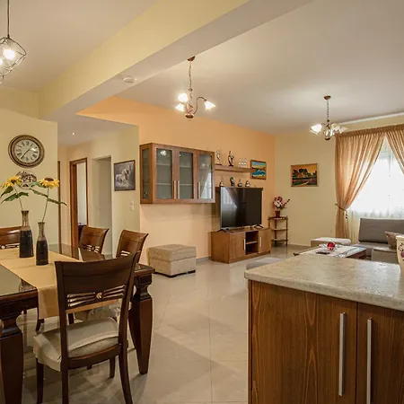 Tasos House